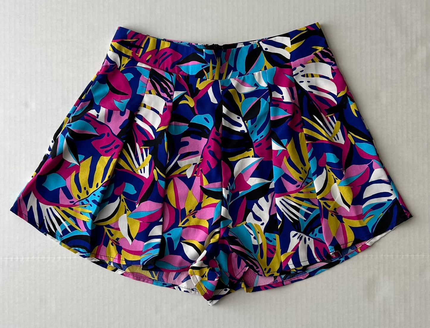 Pleated Color Short