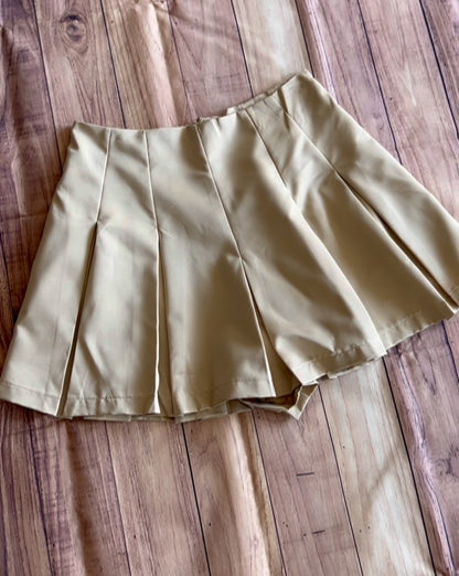 Pleated Short